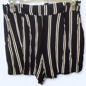 H&M navy blue & white striped shorts